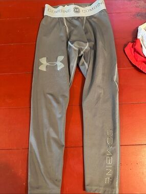 Under Armour Gray Compression Leggings for Kids small